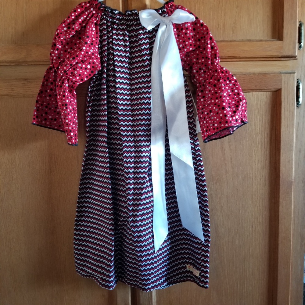 NWOT Adorable Handmade Chevron Christmas dress